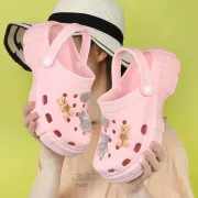 Brand Summer New Women Fashion Outdoor Clogs Lovers Mules Summer Crock Beach Slippers Family Cave Hole Lightweight Sandals