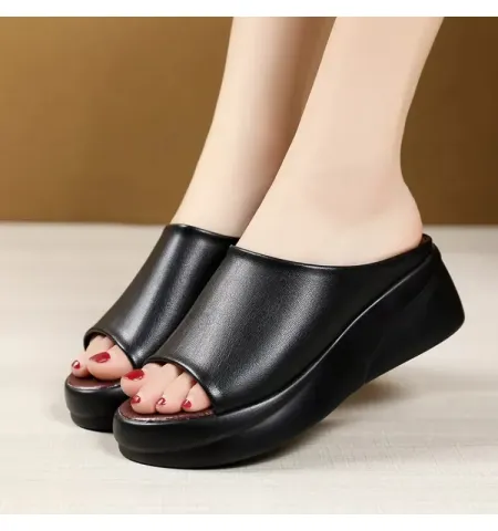 Summer Women's Thick Bottom Slippers New Fashion Black White PU Leather Platform Sandals Women Peep Toe Slides
