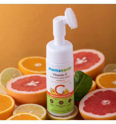 Mamaearth Vitamin C Foaming Face Wash with Vitamin C & Turmeric